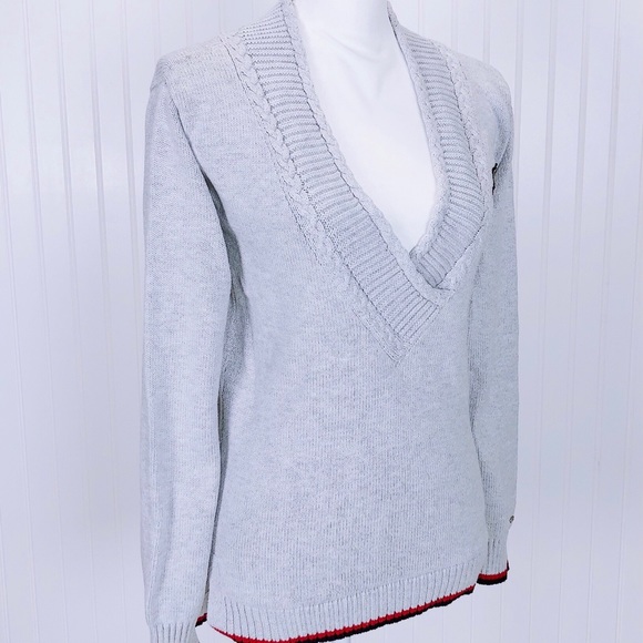 Tommy Hilfiger Long Sleeve Pullover Sweater - Picture 4 of 10